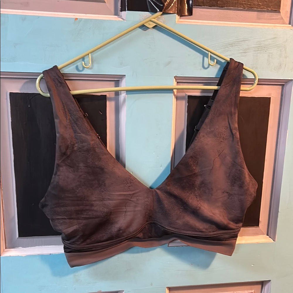 Women's Charcoal Sports Bra Fabletics